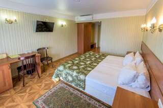 Гостиница Московская Застава Кострома Стандартный двухместный номер с 1 кроватью или 2 отдельными кроватями, вид на реку-2